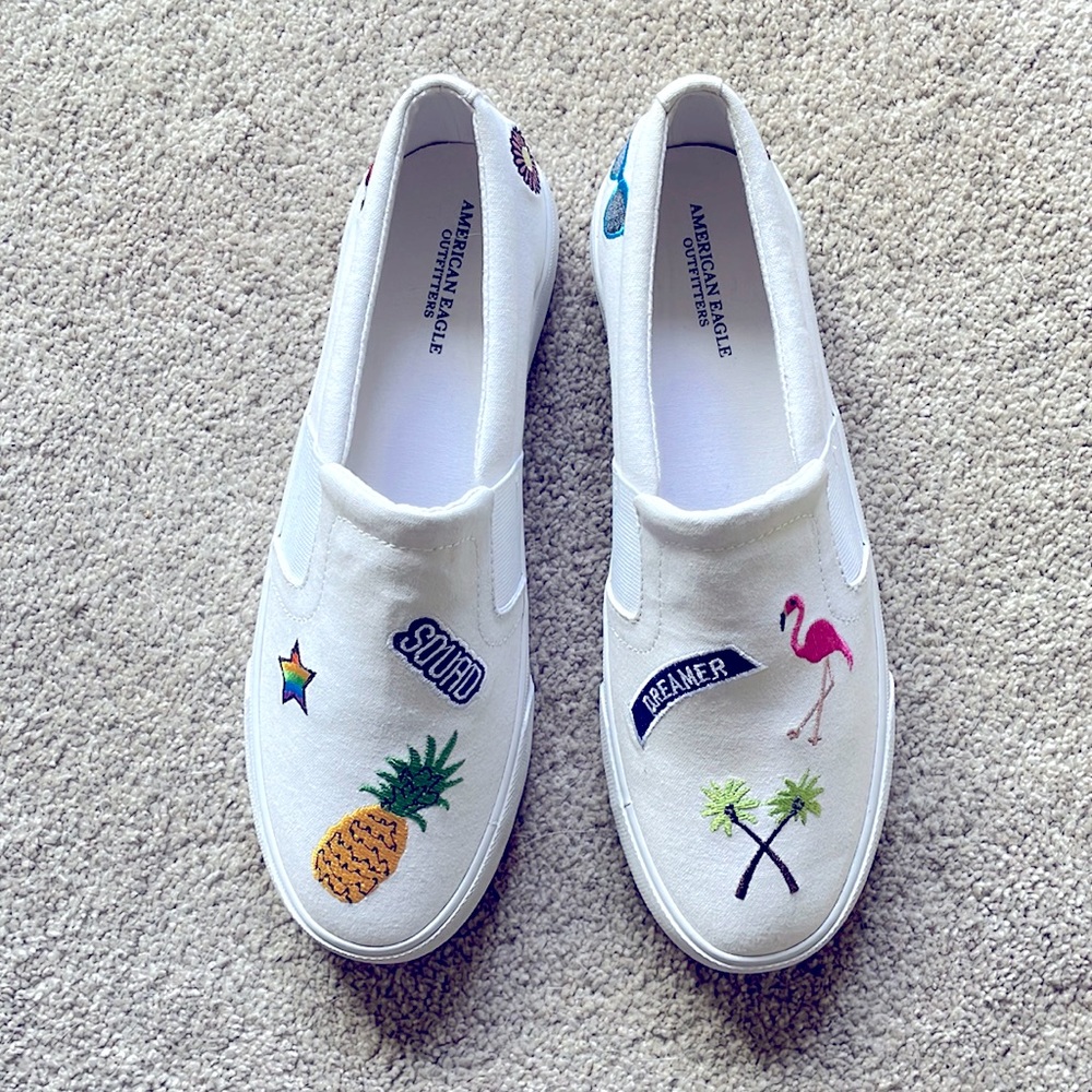 NWOT American Eagle slip ons